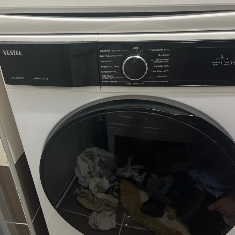 Vestel Çamaşır Makinesi Yüksek Sesli Çalışıyor Ve Çamaşırları Yırtıyor