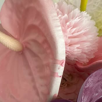 Instagram Üzerinden Sipariş Edilen Gelin Buketi Kalitesiz Ve Hasarlı, İade Talebi Reddedildi