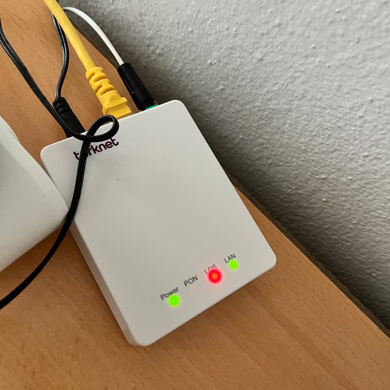 Zeytinburnu’da Sürekli İnternet Kesintisi Ve Ücret İadesi İçin Acil Çözüm Talebi