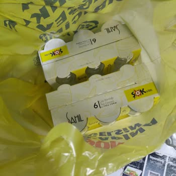 Söğüt Şok Market Cam Bardaklarının Patlaması Güvenlik Ve Maddi Zarara Neden Oluyor