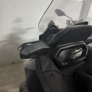 Yamaha Xmax 250, 60 Días de Negligencia y Costos de Reparación