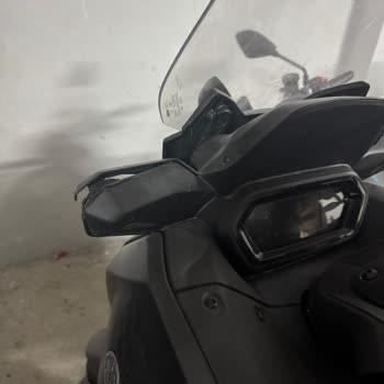 Yamaha Xmax 250, 60 Días de Negligencia y Costos de Reparación