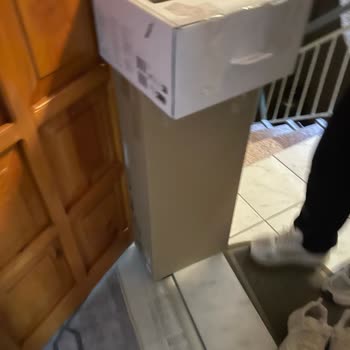 Dyson Servisinden Hasarlı, Kirli Ve Çizik Ürün Döndü