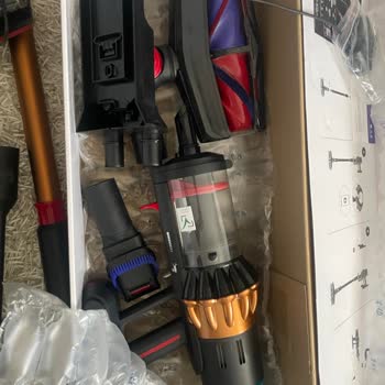 Dyson Servisinden Hasarlı, Kirli Ve Çizik Ürün Döndü