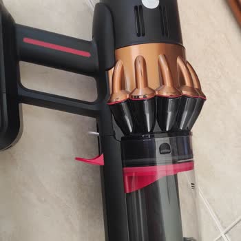 Dyson V16 Piston Animal Süpürgenin Performans Yetersizliği Ve Servis Hasarı
