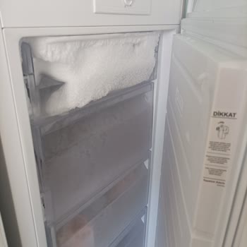 Derin Dondurucuda Tekrar Eden Aşırı Buzlanma Ve Karlanma Sorunu