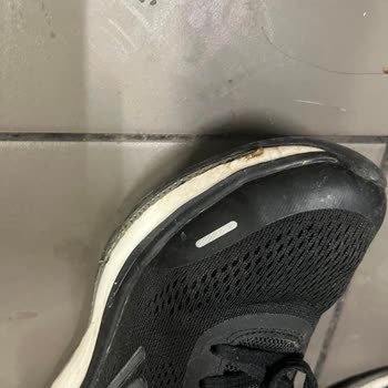 Skechers Cooled Arch Fit Ayakkabısında Kısa Sürede Parçalanma Ve Kalitesizlik Şikayeti