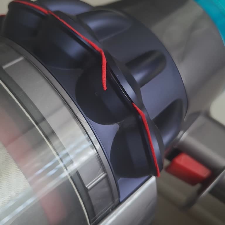 Dyson V15 Detect'te Konta Kopması Üretim Kusuru Ve Garanti İhlali