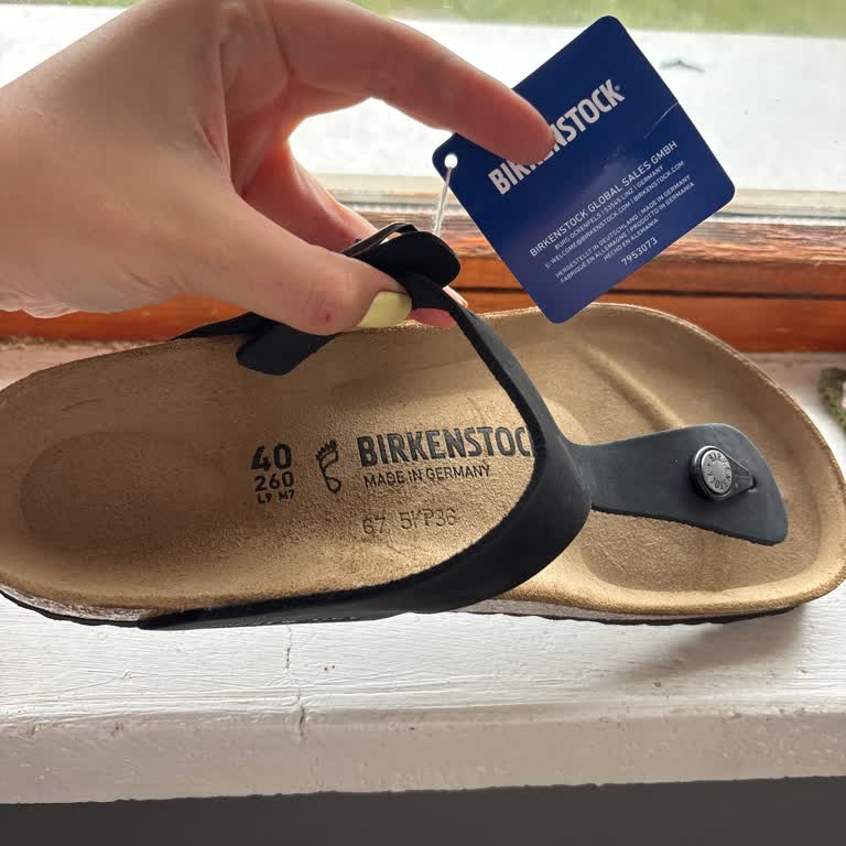 A101 Sipariş Edilen Birkenstock Terlik Modeli Yanlış Gönderildi
