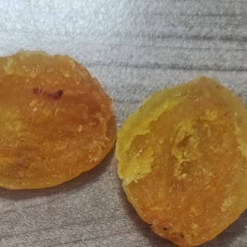 Simbat Markalı Kuru Kayısının İçinde Karınca Ve Kurt Bulunması