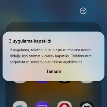 Samsung Galaxy Z Flip 6 Aşırı Isınma Ve Kilitlenme Sorunu Yetkili Serviste Çözülmedi