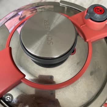Kırılan Düdüklü Tencere Kapağı İçin Değişim Talebi