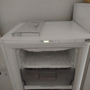 Arçelik Derin Dondurucuda Sürekli Karlanma Sorunu Ve Çözüm İsteği
