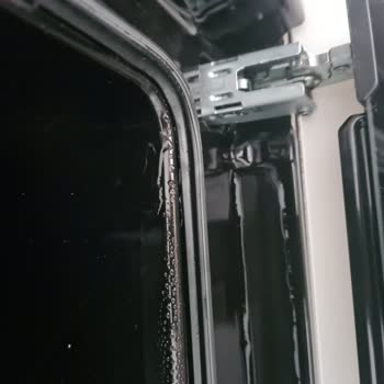 Altus Ankastre Fırınında Sürekli Terleme Ve Su Birikintisi