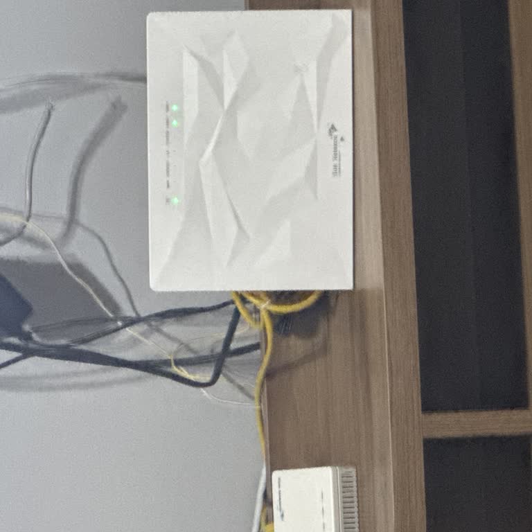 İki Aylık Kesintili İnternet Ve GSM, Telafi Bekleyen Home Office Çalışanı