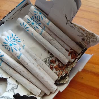 Cigarrillos Chesterfield Mentolados en Mal Estado, Solicito Cambio o Reembolso