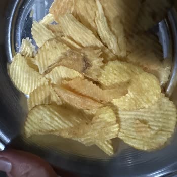 Migros'ta Yanık Cips Kalitesi Güveni Sarsıyor