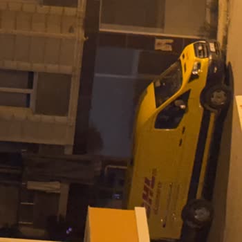 Ev Önünde DHL Araçlarının Kalıcı Park İhlali Ve Patlak Lastikli Araç Sorunu