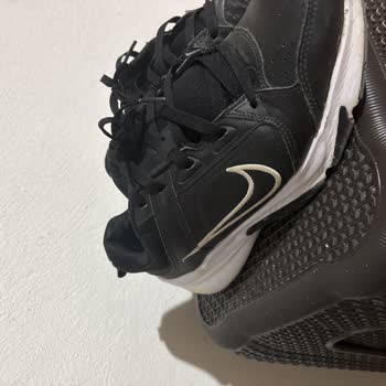 Nike Ayakkabımın Taban Deride Açılma Sorunu Garanti Reddiyle Mağdur Oldu