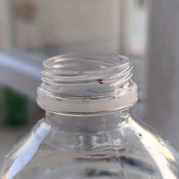 Tınaztepe Life Şişesinde Kapakta Leke Tespit Edildi