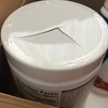 Kırık Kapaklı Protein Tozlarıyla Sağlık Riski Ve Mağduriyet