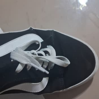 Vans Ayakkabım 1 Ayda Açıldı, Mağaza Değişim İsteğimi Reddetti