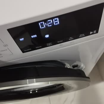 Beko Çamaşır Makinesinde Kapak Kilidi Bozuk Ve Sol Yanı Ezik, Servis Değişim Yapmıyor