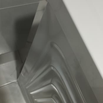 Beko Çamaşır Makinesinde Kapak Kilidi Bozuk Ve Sol Yanı Ezik, Servis Değişim Yapmıyor