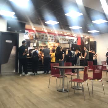 Eryaman 5'teki Burger King Şubesinde Yavaş Servis Ve Soğuk Ürün Şikayeti