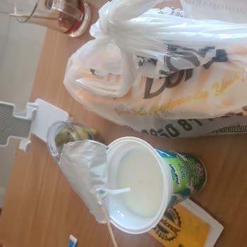 Maydanoz Döner’de Aldığım Ayranda Görülen Yeşilimsi Parçalar İçin Şikayet Ve İade Talebi