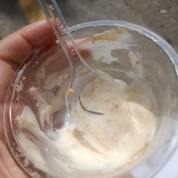 Belpa Cafe'de Çilekli Magnolia’da Mavi Karton Boğazıma Kaçtı: Hijyen Skandalı