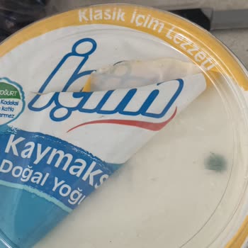Son Kullanma Tarihi Geçmemiş Süt Üründe Küflenme
