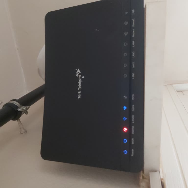 Altı Gün Çözülmeyen İnternet Kesintisi Ve Söz Verilen Ekip Gelmemesi