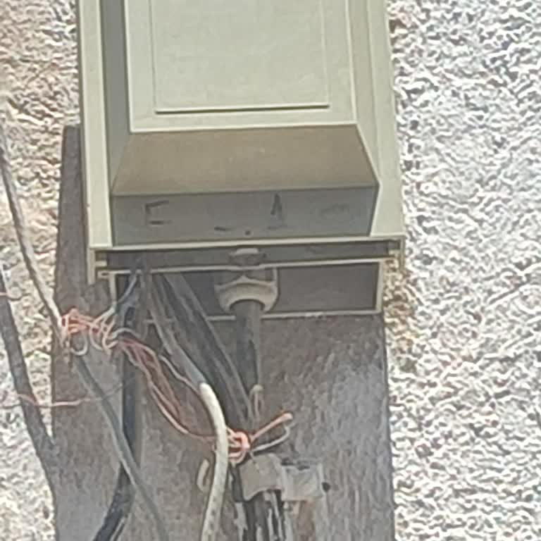 Türk Telekom’da Sürekli Bağlantı Kopması Ve Kablo Karmaşası
