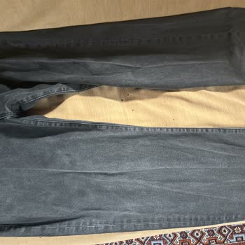 Mavi Kot Pantolon Kısa Sürede Renk Solması Ve Uzun Çözüm Süreci