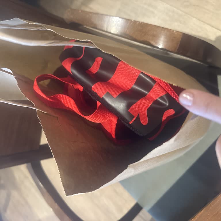 Nike'de Hediye Paketi Eksikliği Ve Personelin Umursamazlığı