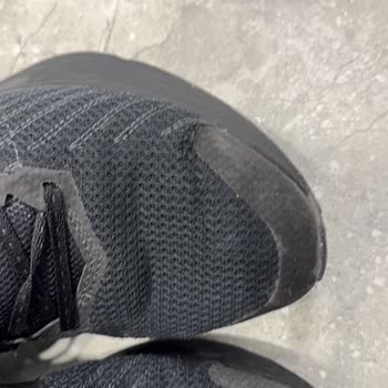 Nike Ayakkabısında Kısa Sürede Yırtılma Ve Kalite Sorunu