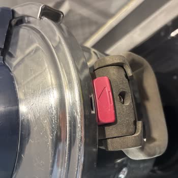 Tefal Clipso Modulo Tenceresinin Kapak Kulpları Bozuldu, Yedek Parça Bulunamıyor