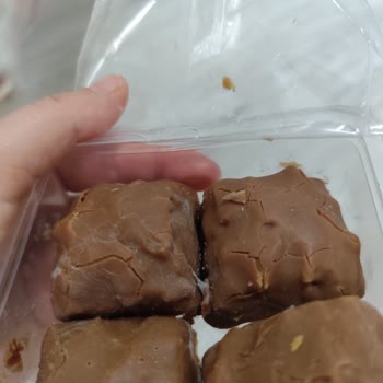 A101 Şubesindeki Baklava Çikolatasının Küflü Olması