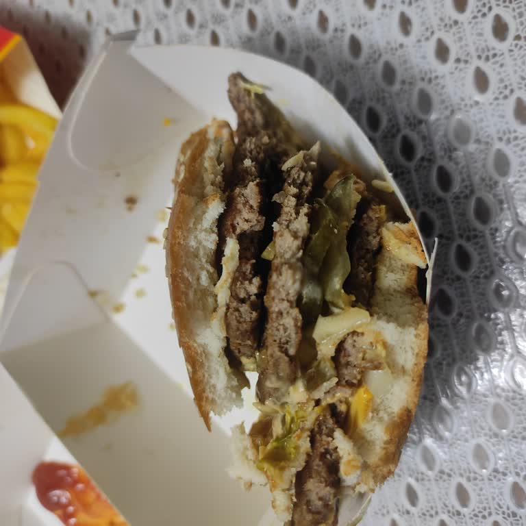 Çukurova Şubesinde Double Big Mac Köftesiz Geldi, Patatesler Soğuk Ve Az
