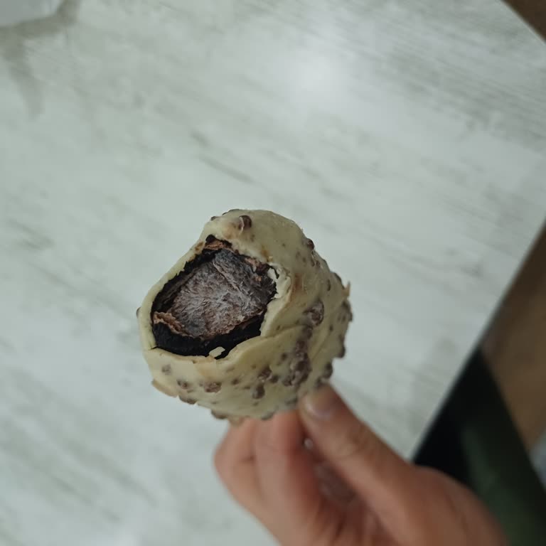 Bozuk Magnum Dondurması Ve Çocuk Sağlığına Olan Tehlike