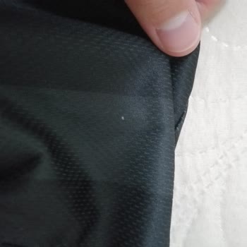Beyaz Nokta Tiftiklenme Ve Logo Sökülmesi Nedeniyle Hayal Kırıklığı Tişört Değişim Talebi