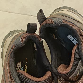 Skechers Ayakkabısının İç Astarında Üretim Hatası Ve Müşteri Hizmetleri Sorunları