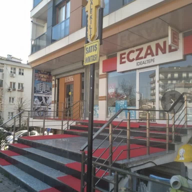 İstanbul Maltepe İdealtepe Eczanesi Personel Tavrı!