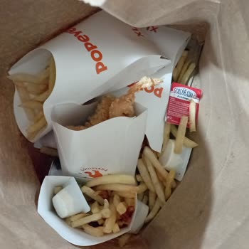 Eksik Burger Ve Cevapsız Müşteri Hizmetleri