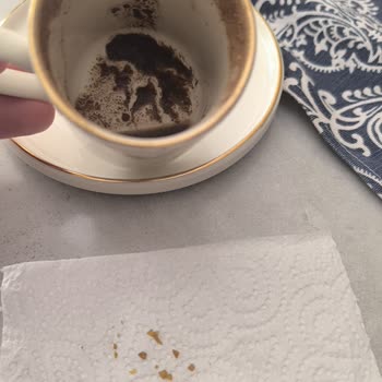Mirvari Kahvesinde Cam Ve Plastik Parçacıkları Tespit Edildi