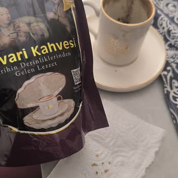 Mirvari Kahvesinde Cam Ve Plastik Parçacıkları Tespit Edildi