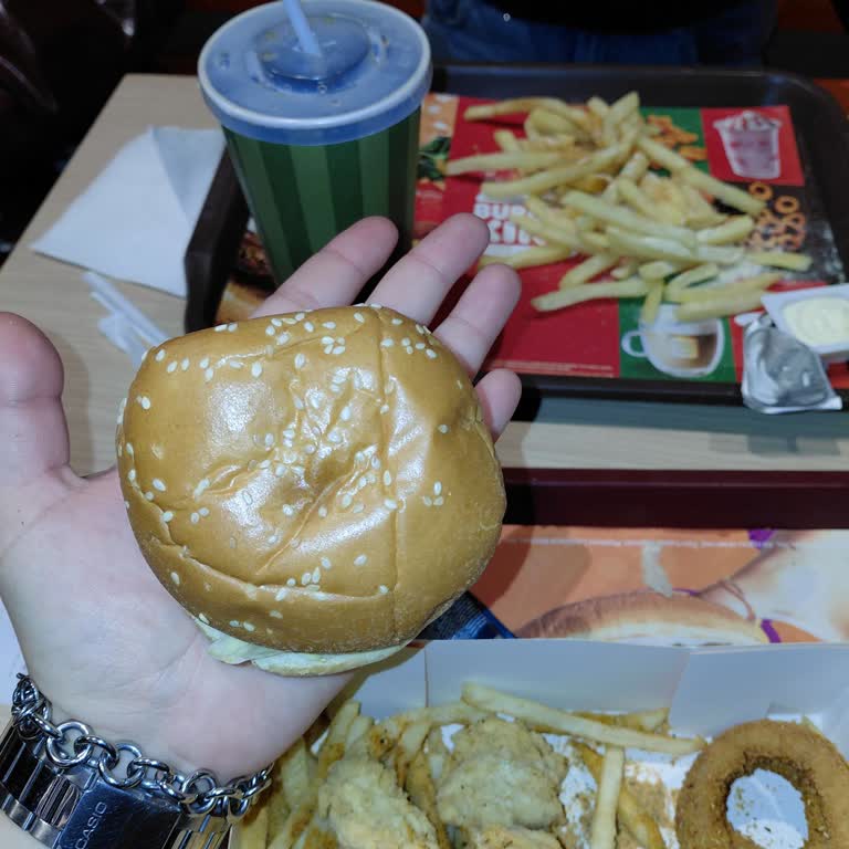 Manisa Popeyes Şubesinde Uzun Bekleme Ve Eksik Sipariş Şikayeti