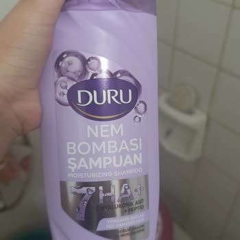 Duru Nem Bombası Şampuanı Kafa Derisinde Şiddetli Kızarıklık Ve Kepek