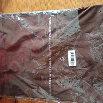 Hepsiburada'dan Gelen T-Shirtte Açık Yırtık Kontrol İhmali